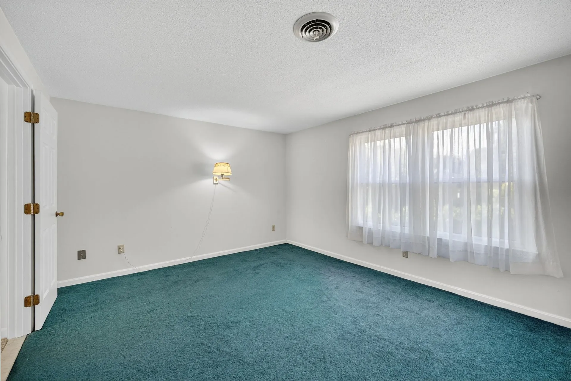 32D Stonehouse Lane Keene NH 03431