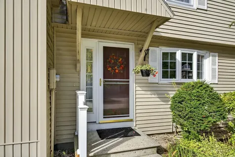 32D Stonehouse Lane Keene NH 03431