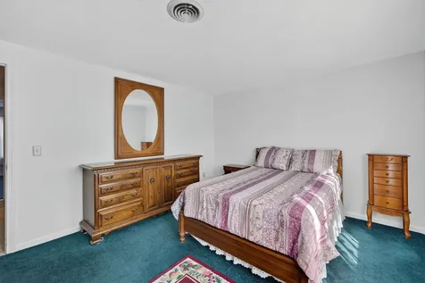 32D Stonehouse Lane Keene NH 03431