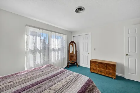 32D Stonehouse Lane Keene NH 03431