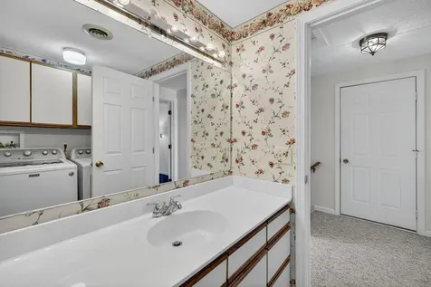 32D Stonehouse Lane Keene NH 03431