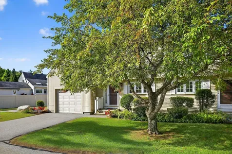 32D Stonehouse Lane Keene NH 03431