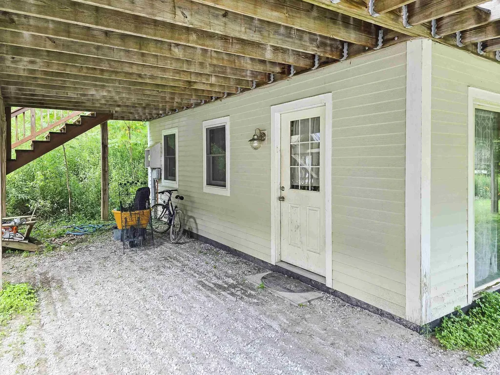 2730 E Pittsford Road Rutland Town VT 05701