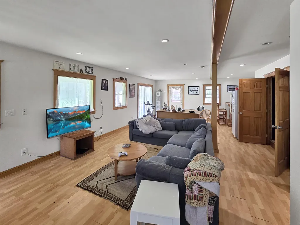 2730 E Pittsford Road Rutland Town VT 05701