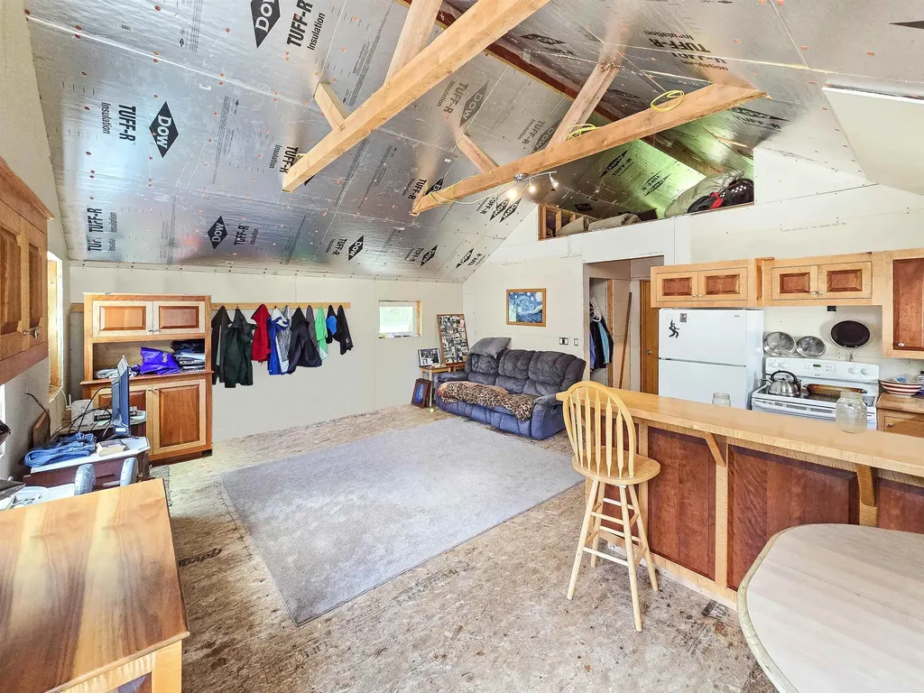 2730 E Pittsford Road Rutland Town VT 05701