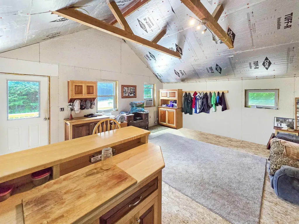 2730 E Pittsford Road Rutland Town VT 05701