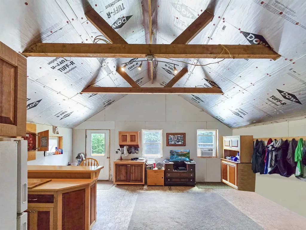 2730 E Pittsford Road Rutland Town VT 05701