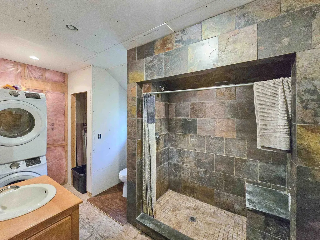 2730 E Pittsford Road Rutland Town VT 05701