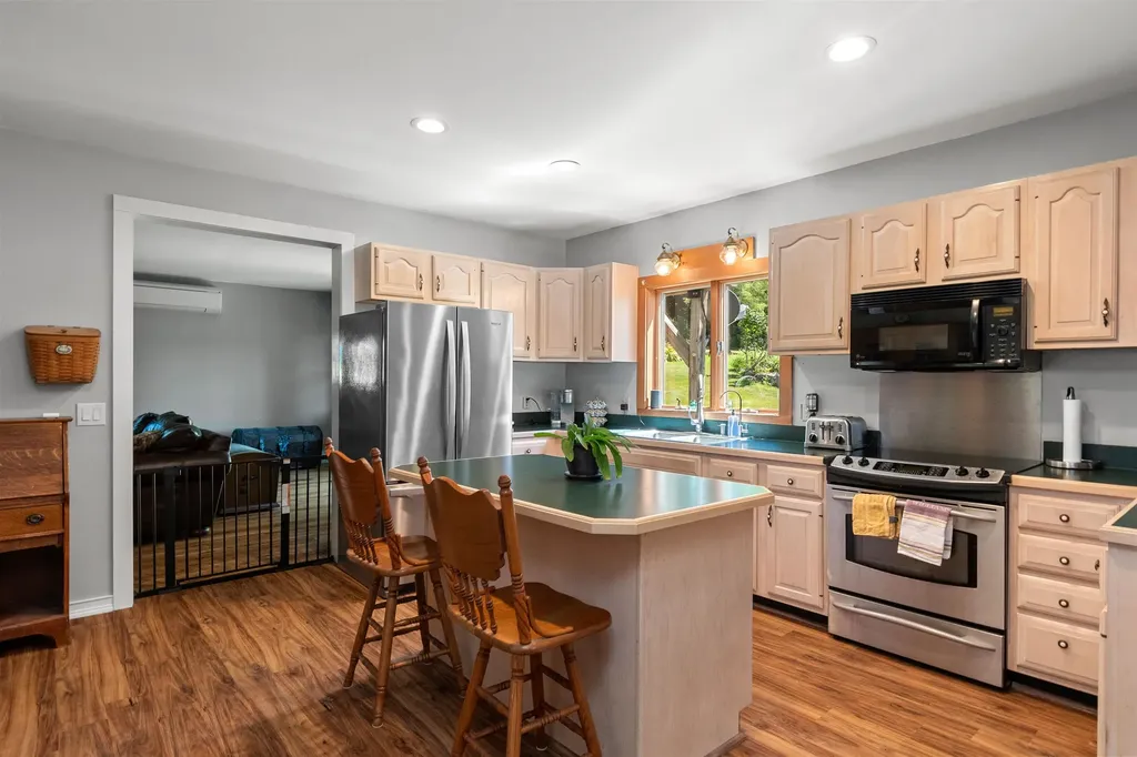 4351 Crown Point Road Bridport VT 05734