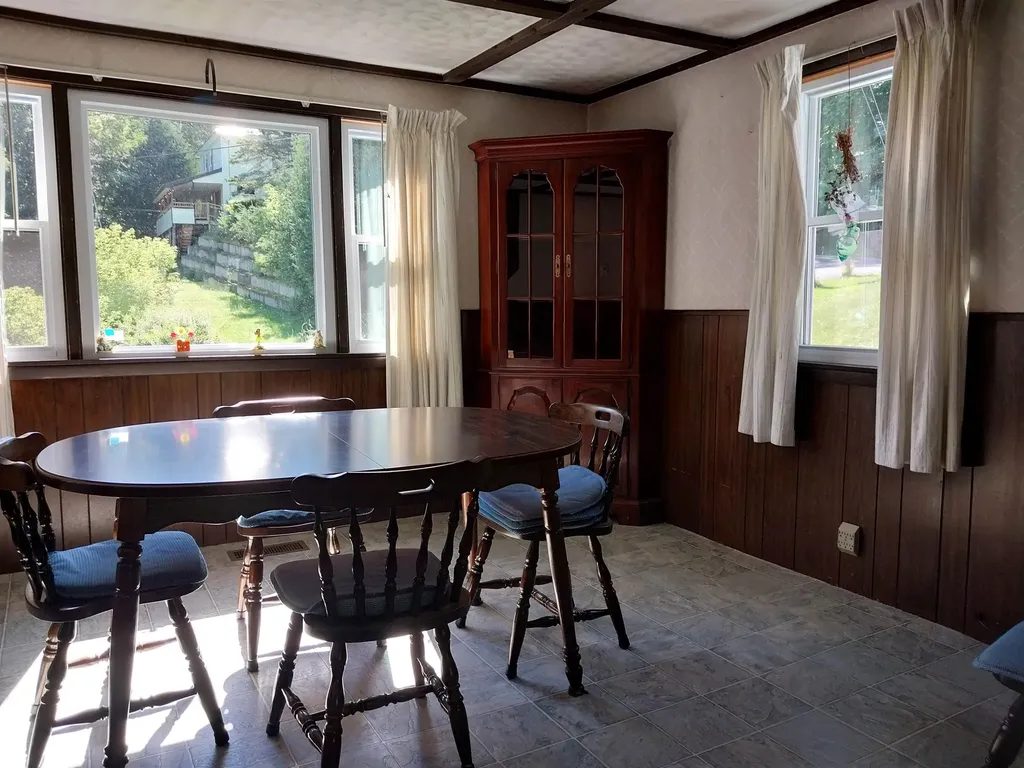 124 Deer Avenue St. Johnsbury VT 05819