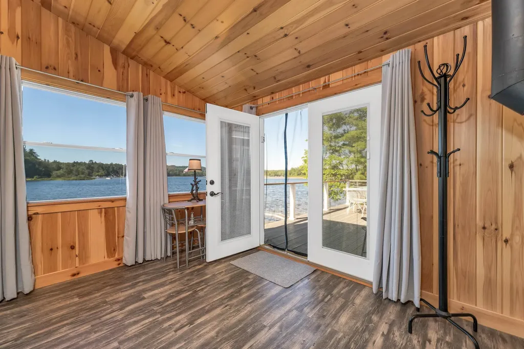 208 Gardners Grove Road Belmont NH 03220
