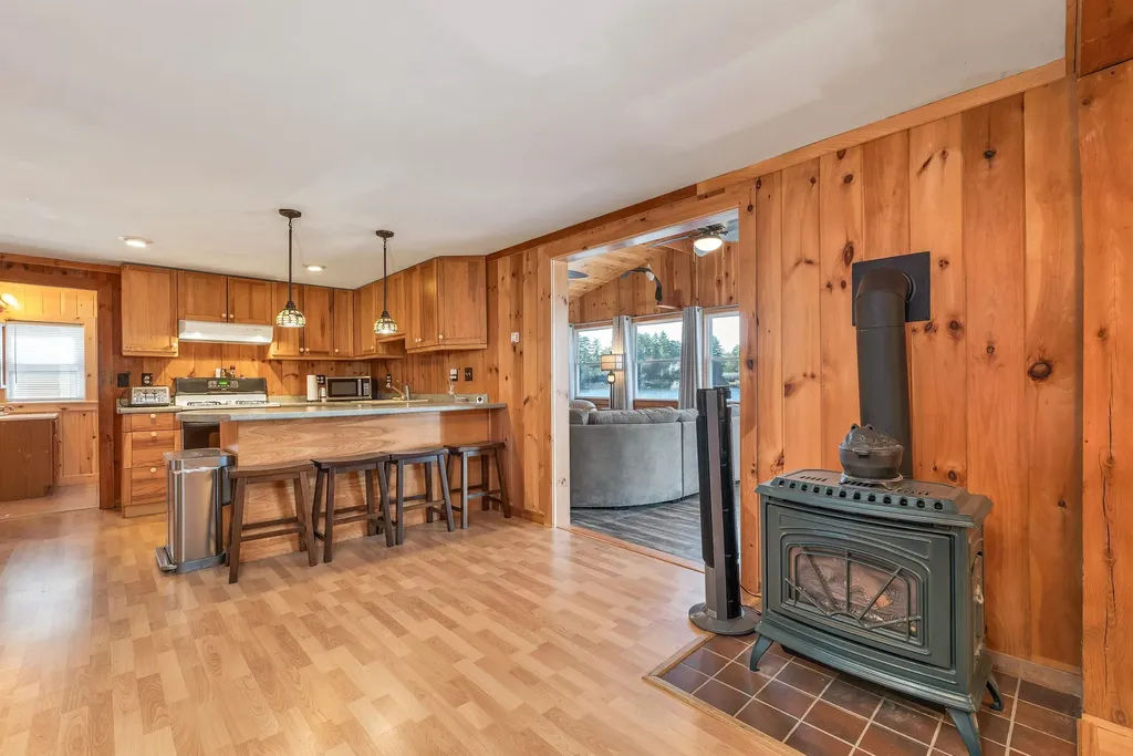 208 Gardners Grove Road Belmont NH 03220