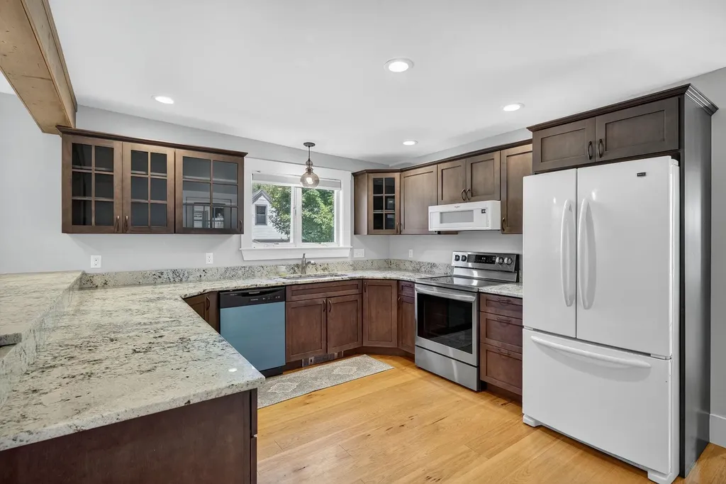 31 Walnut Street Keene NH 03431