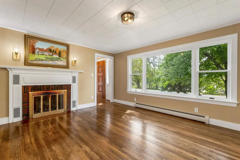 498 Route 153 Middleton NH 03887