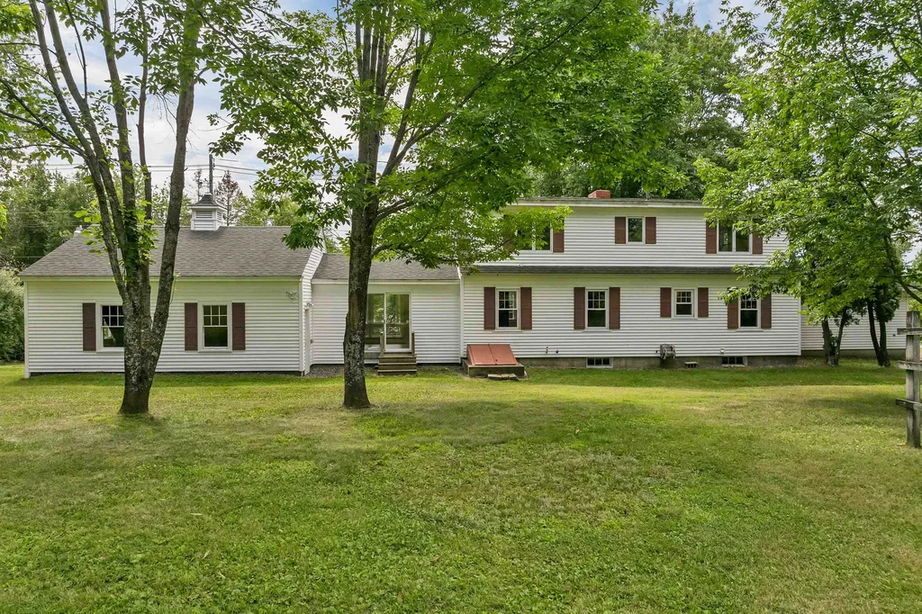 498 Route 153 Middleton NH 03887