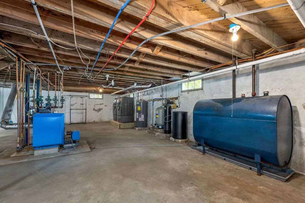 498 Route 153 Middleton NH 03887