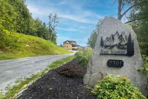 2391 Music Mountain Road Stockbridge VT 05772