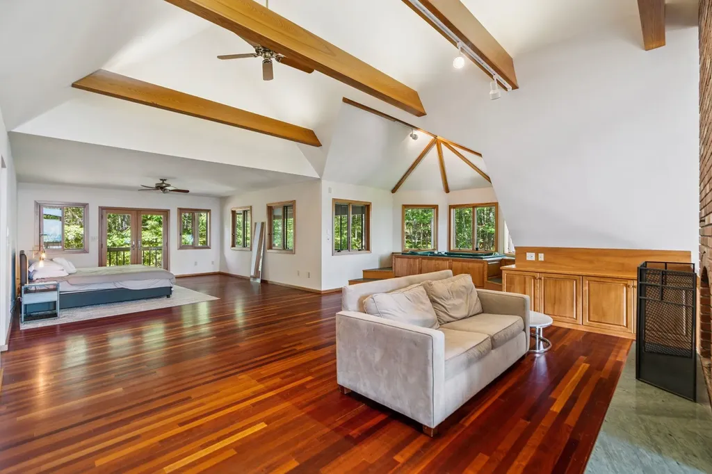 332 Cushing Road Pomfret VT 05053