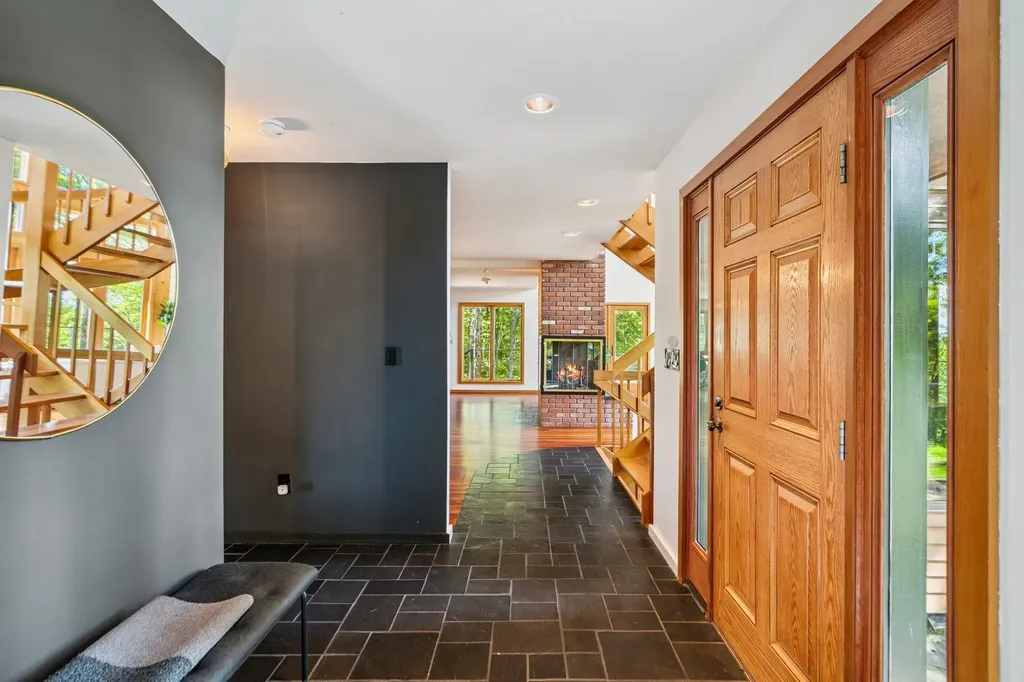 332 Cushing Road Pomfret VT 05053