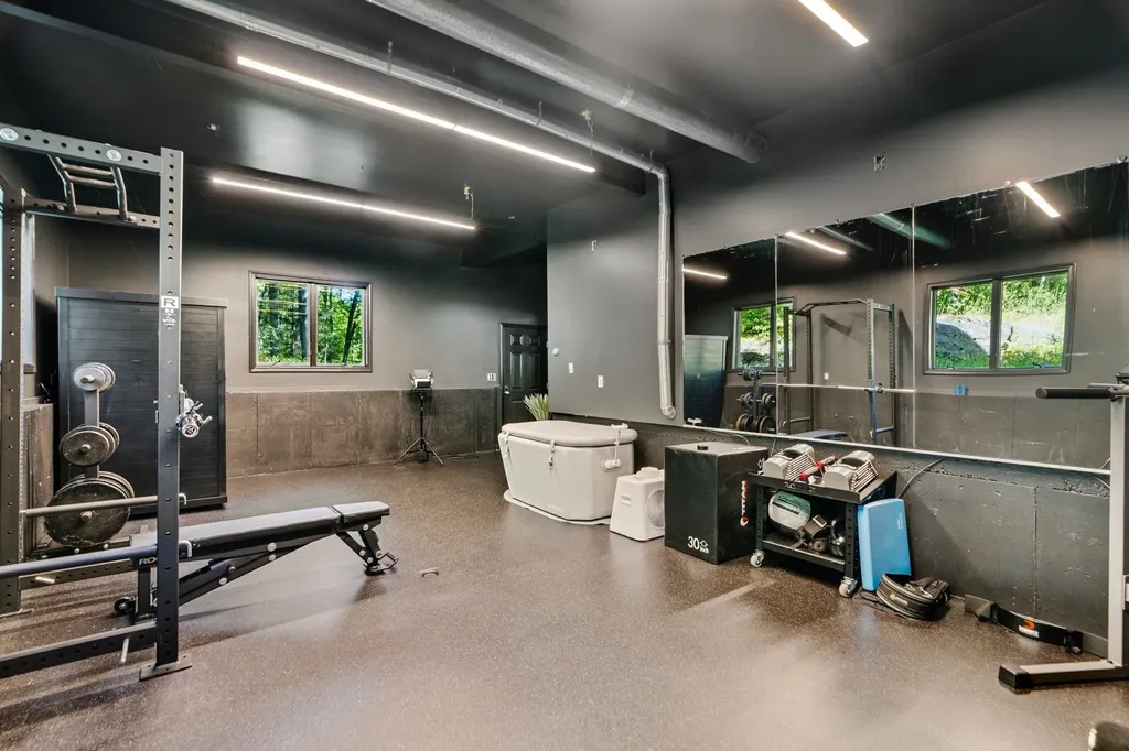 332 Cushing Road Pomfret VT 05053