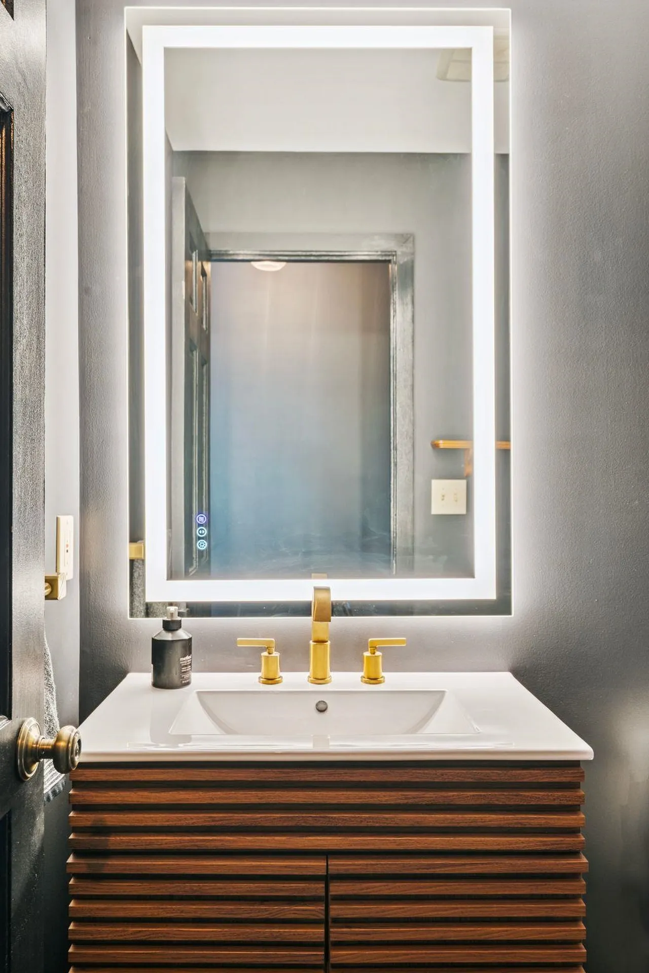 332 Cushing Road Pomfret VT 05053