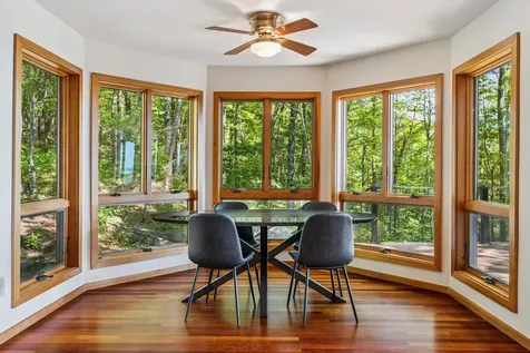 332 Cushing Road Pomfret VT 05053