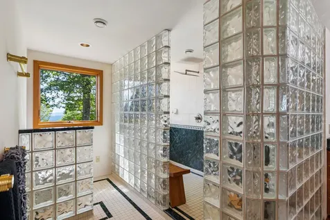 332 Cushing Road Pomfret VT 05053