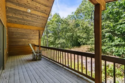 332 Cushing Road Pomfret VT 05053