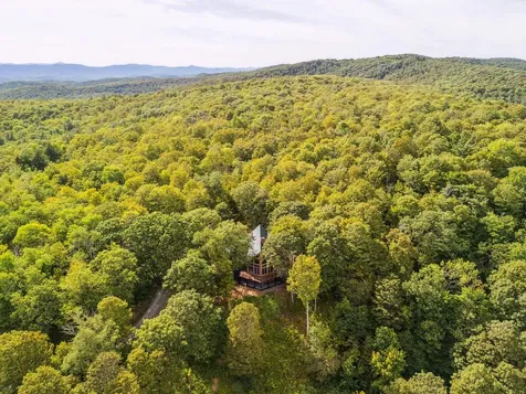 332 Cushing Road Pomfret VT 05053