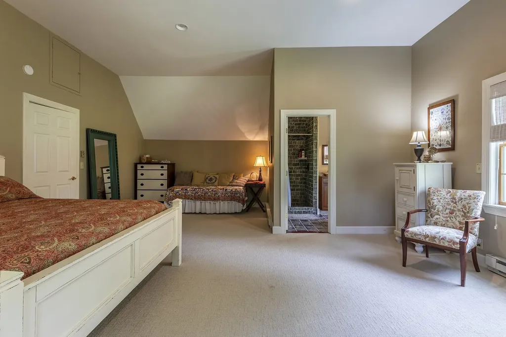 136 Yeaw Road Dover VT 05341