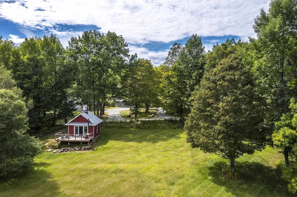 136 Yeaw Road Dover VT 05341