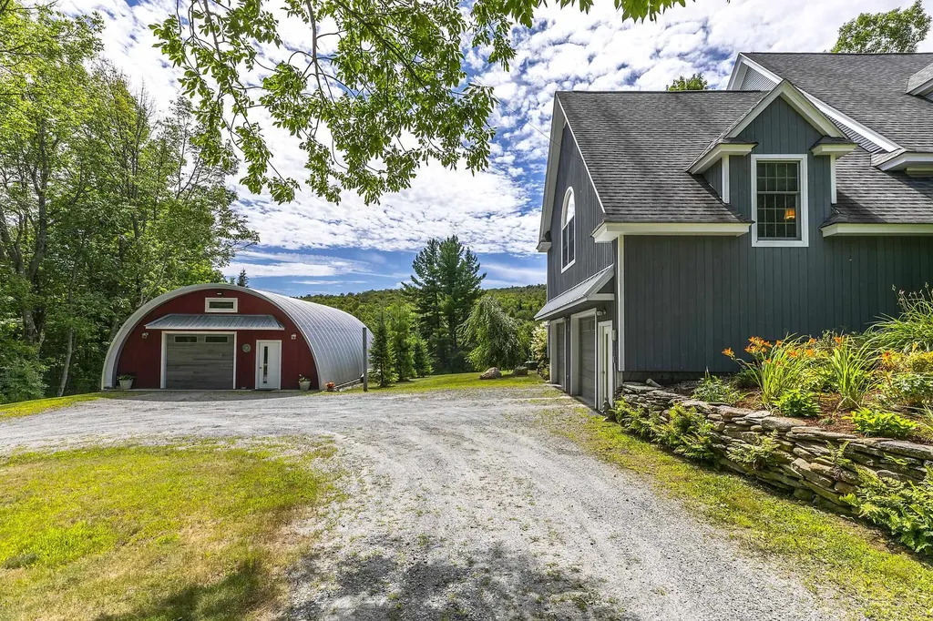 136 Yeaw Road Dover VT 05341