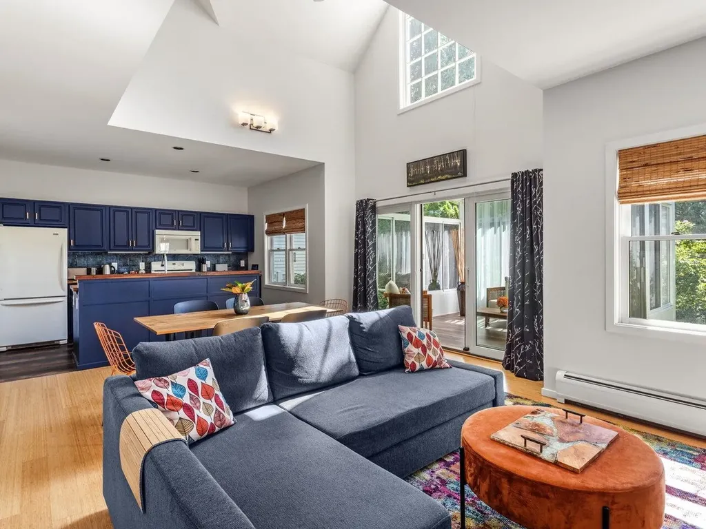 4 Eastman Farm Road Burlington VT 05408