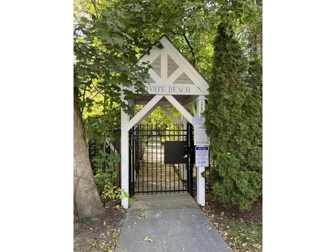 4 Eastman Farm Road Burlington VT 05408