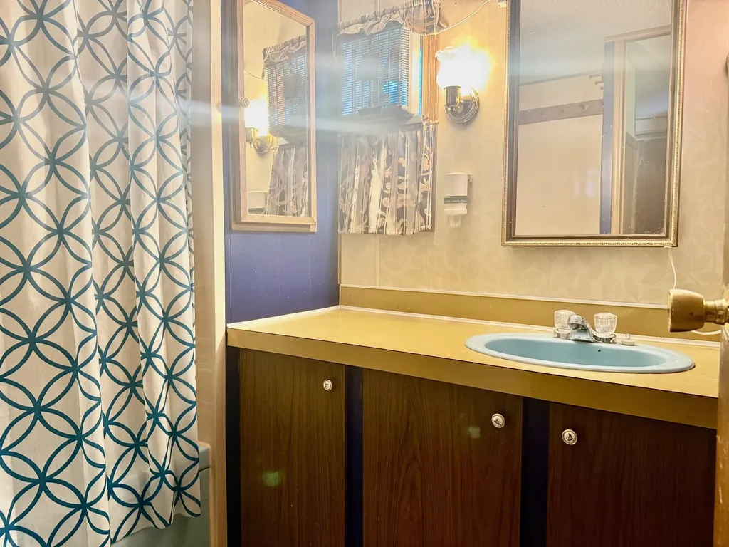 2000 Route 30 Jamaica VT 05343