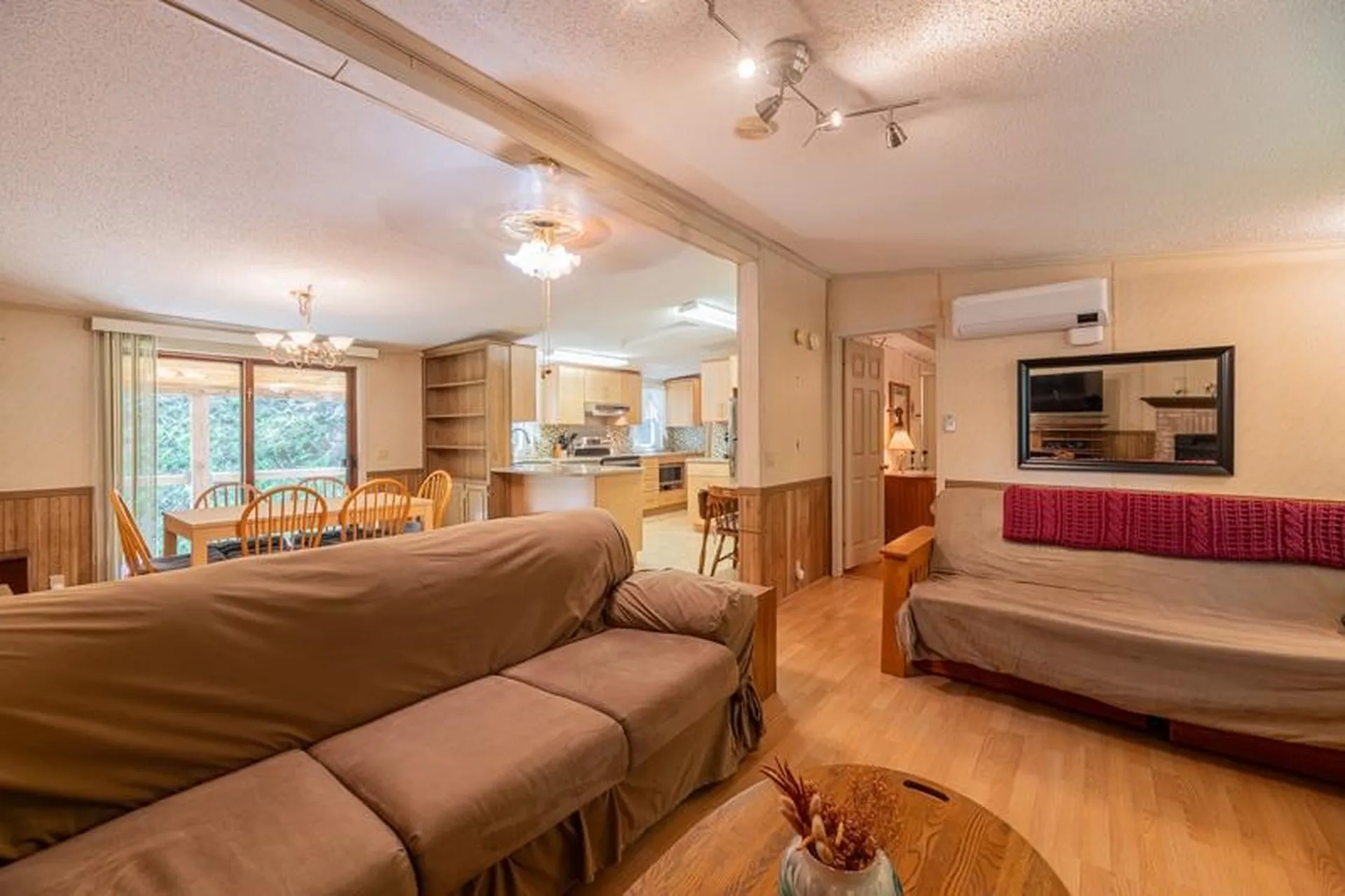 25 Felton Road Weston VT 05161