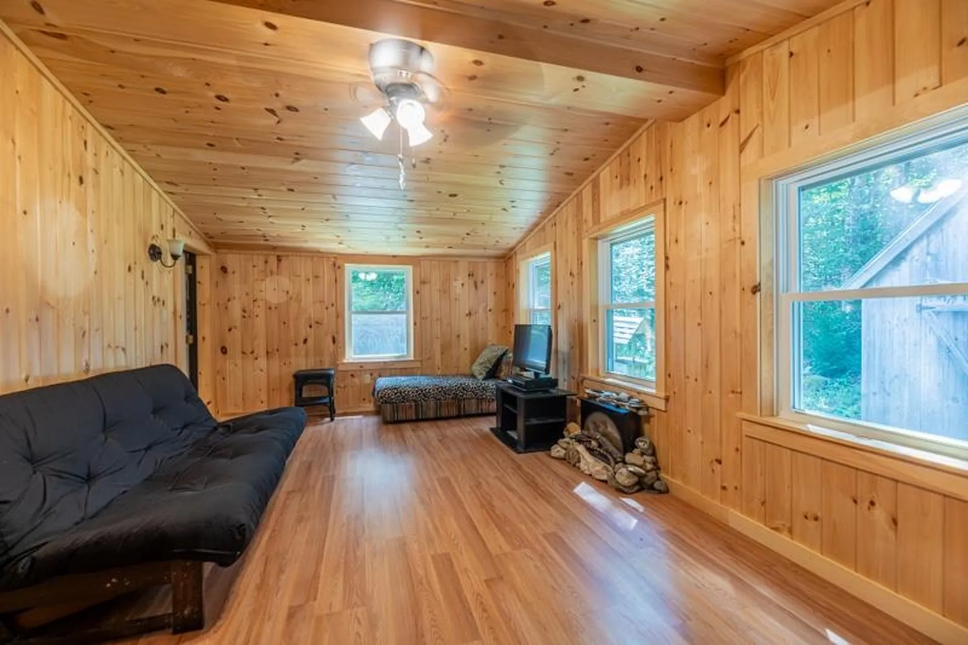 25 Felton Road Weston VT 05161