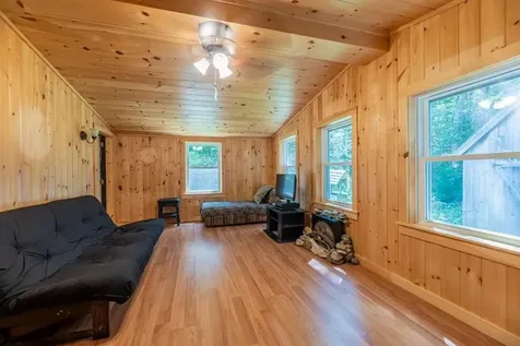 25 Felton Road Weston VT 05161