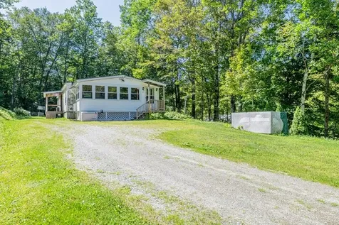 25 Felton Road Weston VT 05161