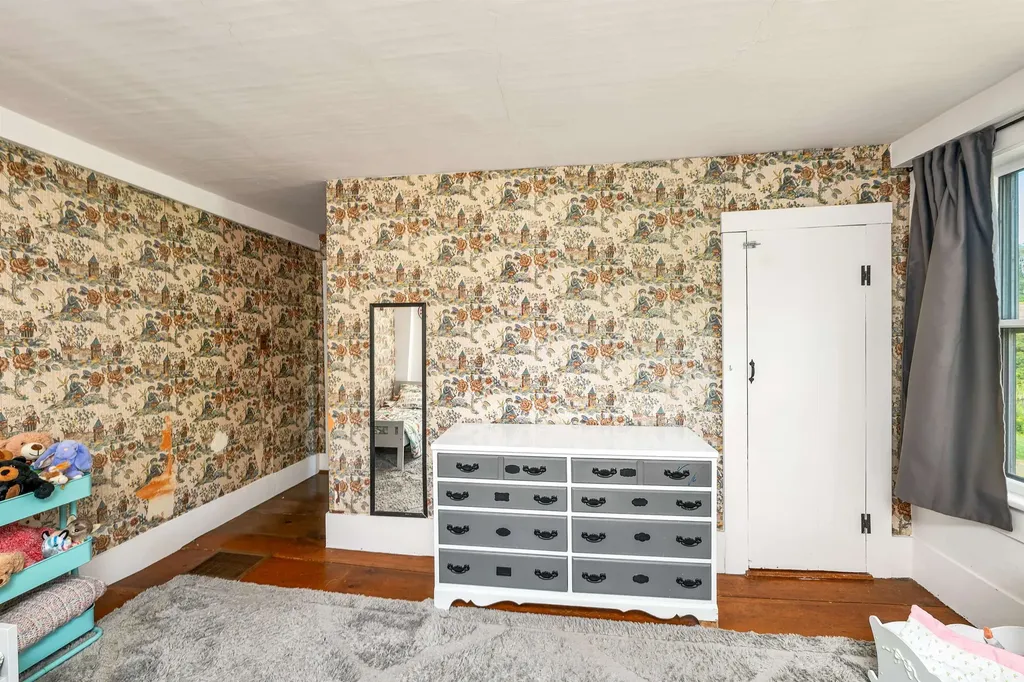 76 Nottingham Road Deerfield NH 03037