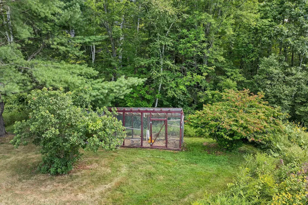 76 Nottingham Road Deerfield NH 03037
