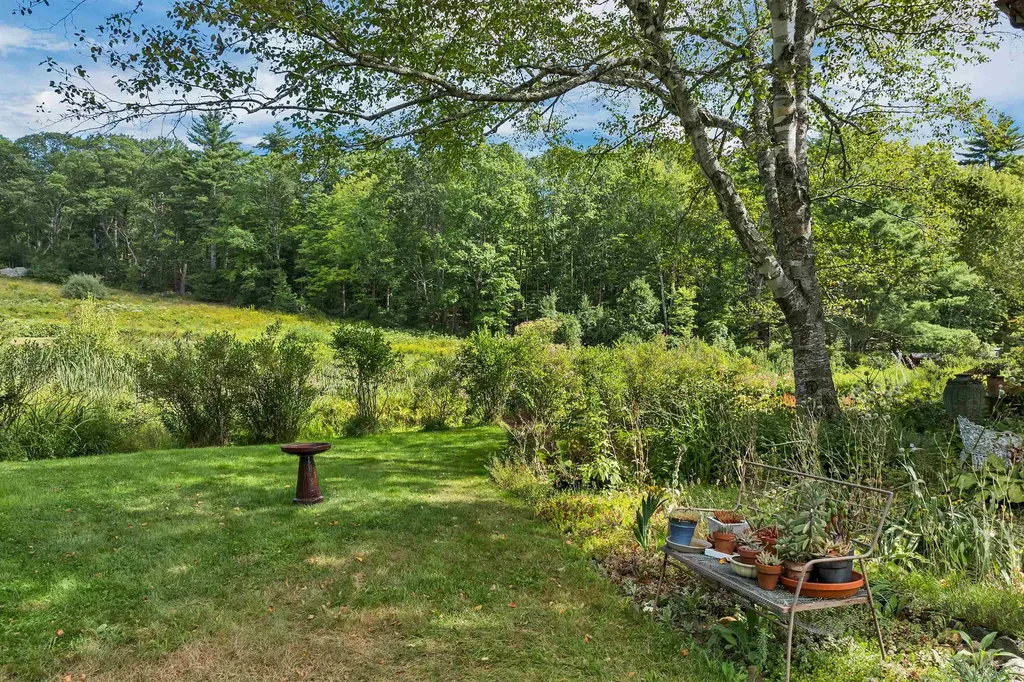76 Nottingham Road Deerfield NH 03037