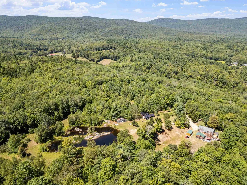 26 Fortune Road Bradford NH 03221