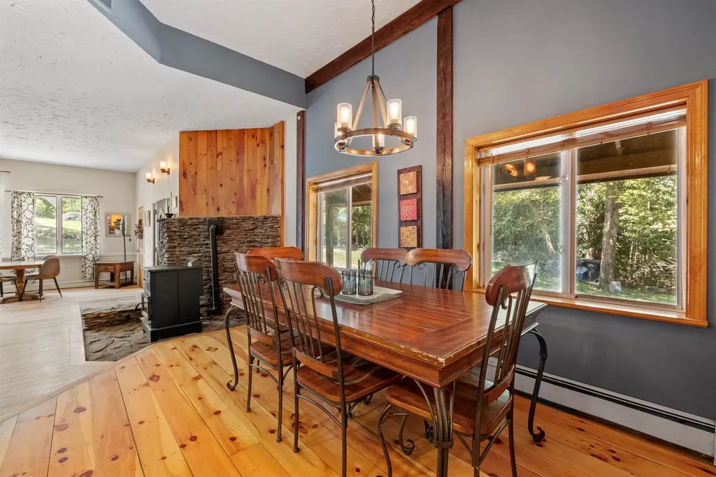 26 Fortune Road Bradford NH 03221