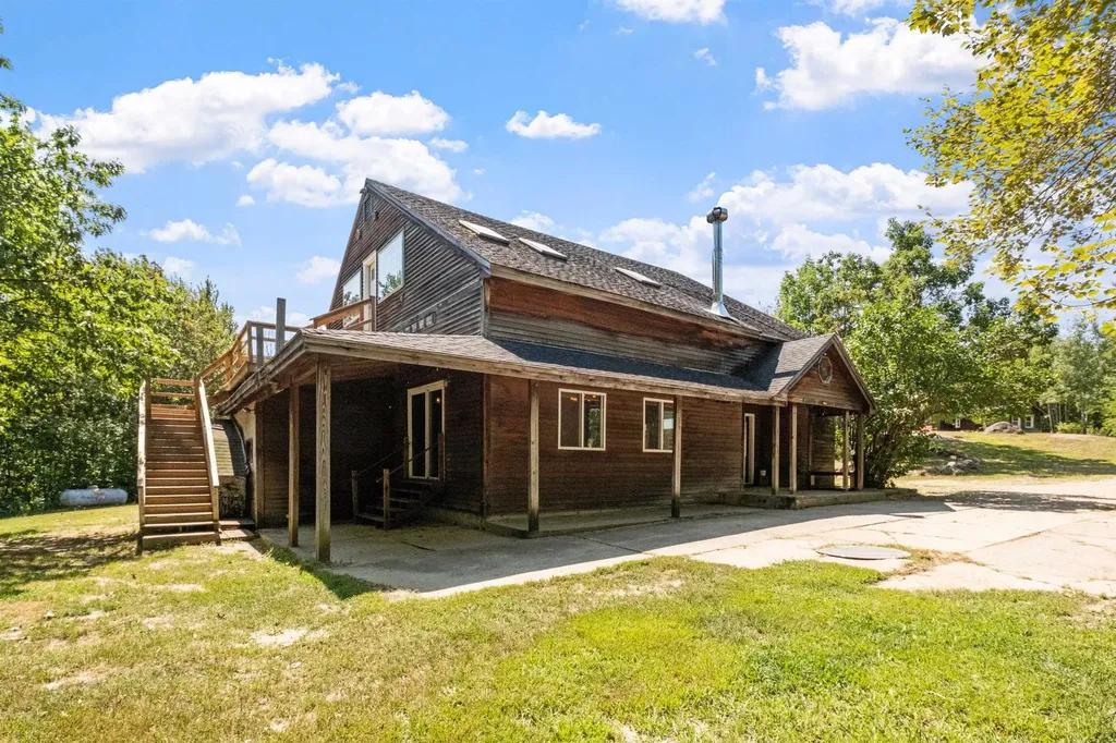 26 Fortune Road Bradford NH 03221