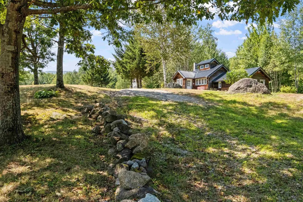 26 Fortune Road Bradford NH 03221