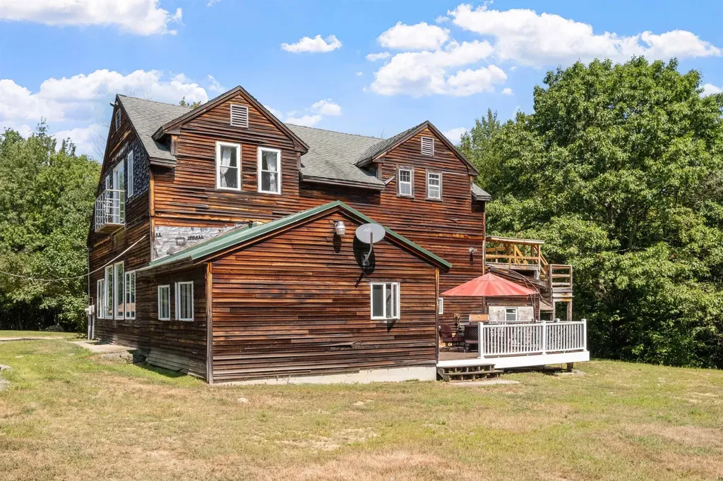 26 Fortune Road Bradford NH 03221