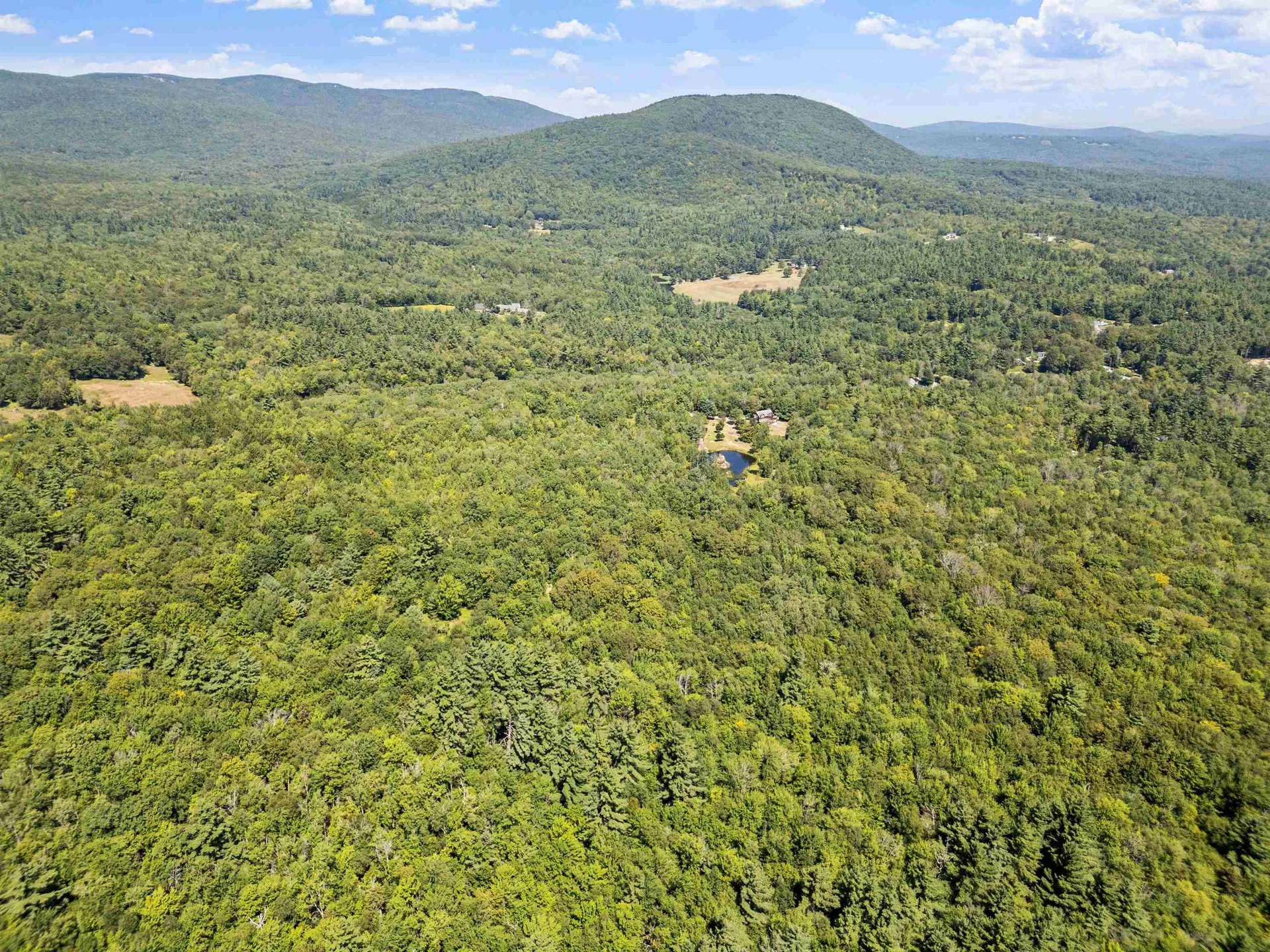 26 Fortune Road Bradford NH 03221