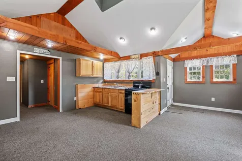 26 Fortune Road Bradford NH 03221