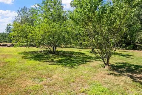 26 Fortune Road Bradford NH 03221